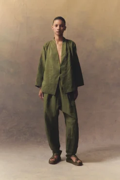 Ama, pantalón en lino y seda verde