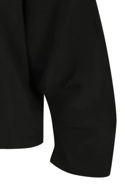 Amelia, loose top in black linen and silk
