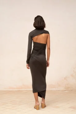 Babar, vestido asimetrico en cupro stretch granate