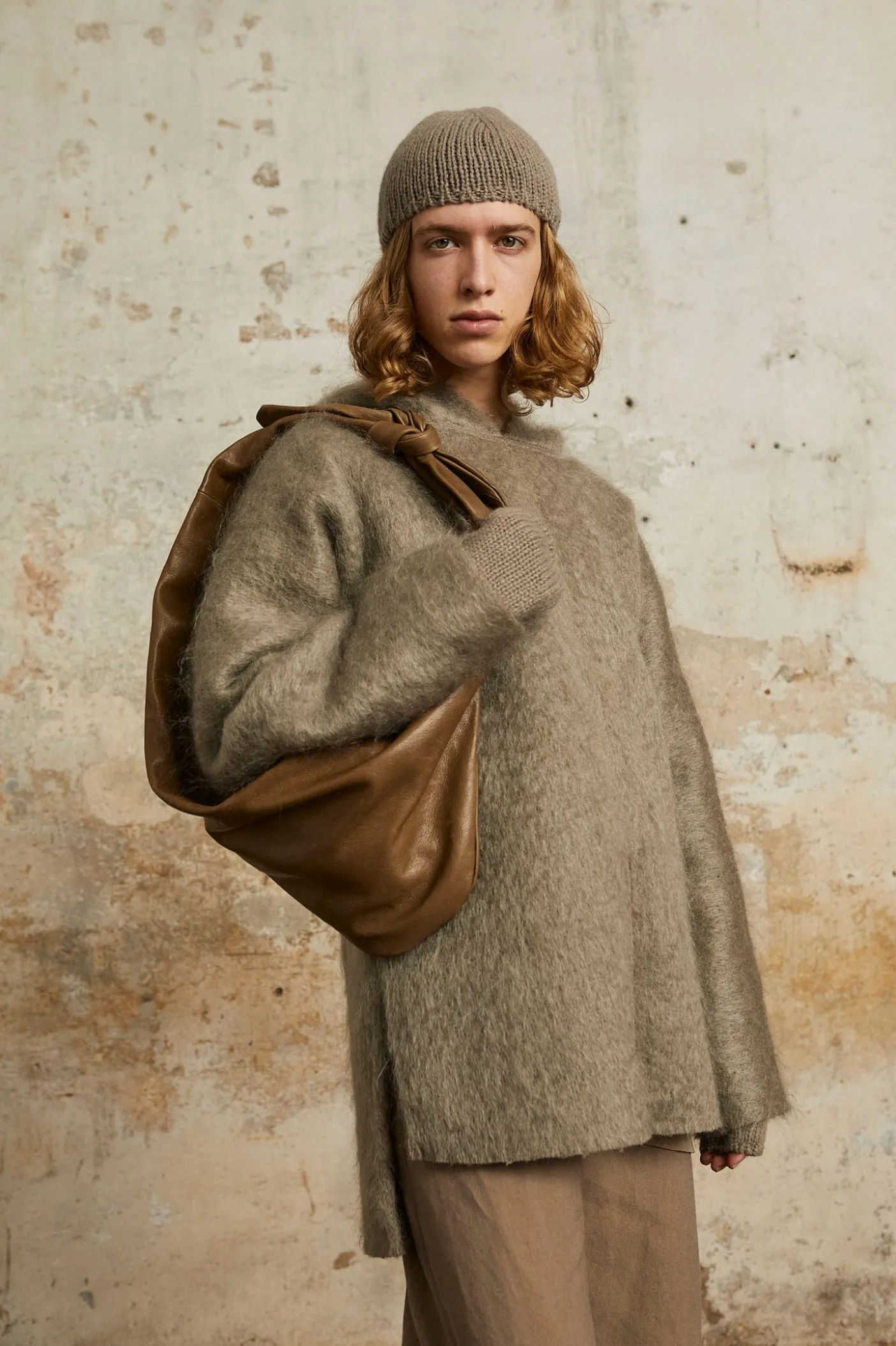 Circ, manguitos de baby alpaca y seda gris