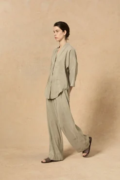 Cleo, pantalon en lino y seda a rayas verdes