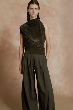 Dye, asymmetric stretch silk top