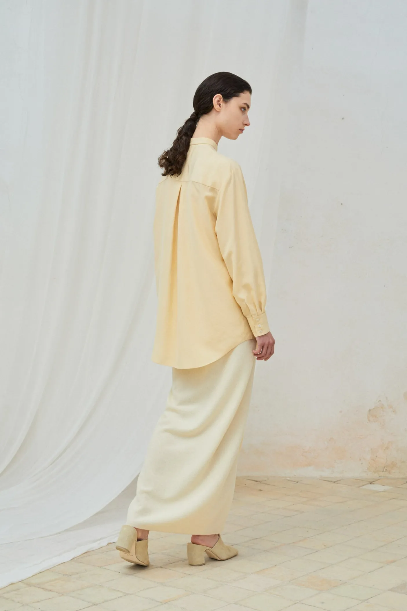 Fernanda, beige silk shirt