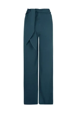 Fiona, blue pants