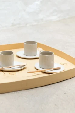 Geom, bandejas geométricas en madera de naranjo