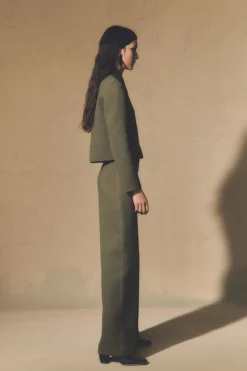 Jo, green pants