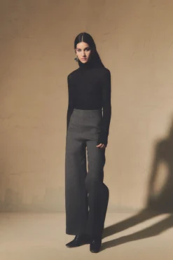Jo, pantalón gris
