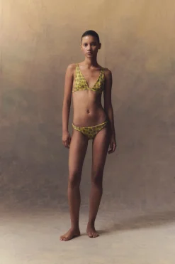 Khata, feline print bikini low brief en poliamida reciclada