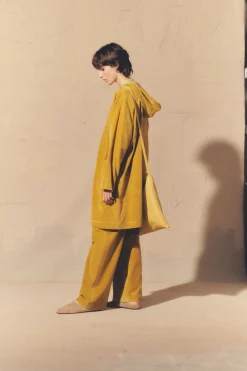 Leandra, velvet pants