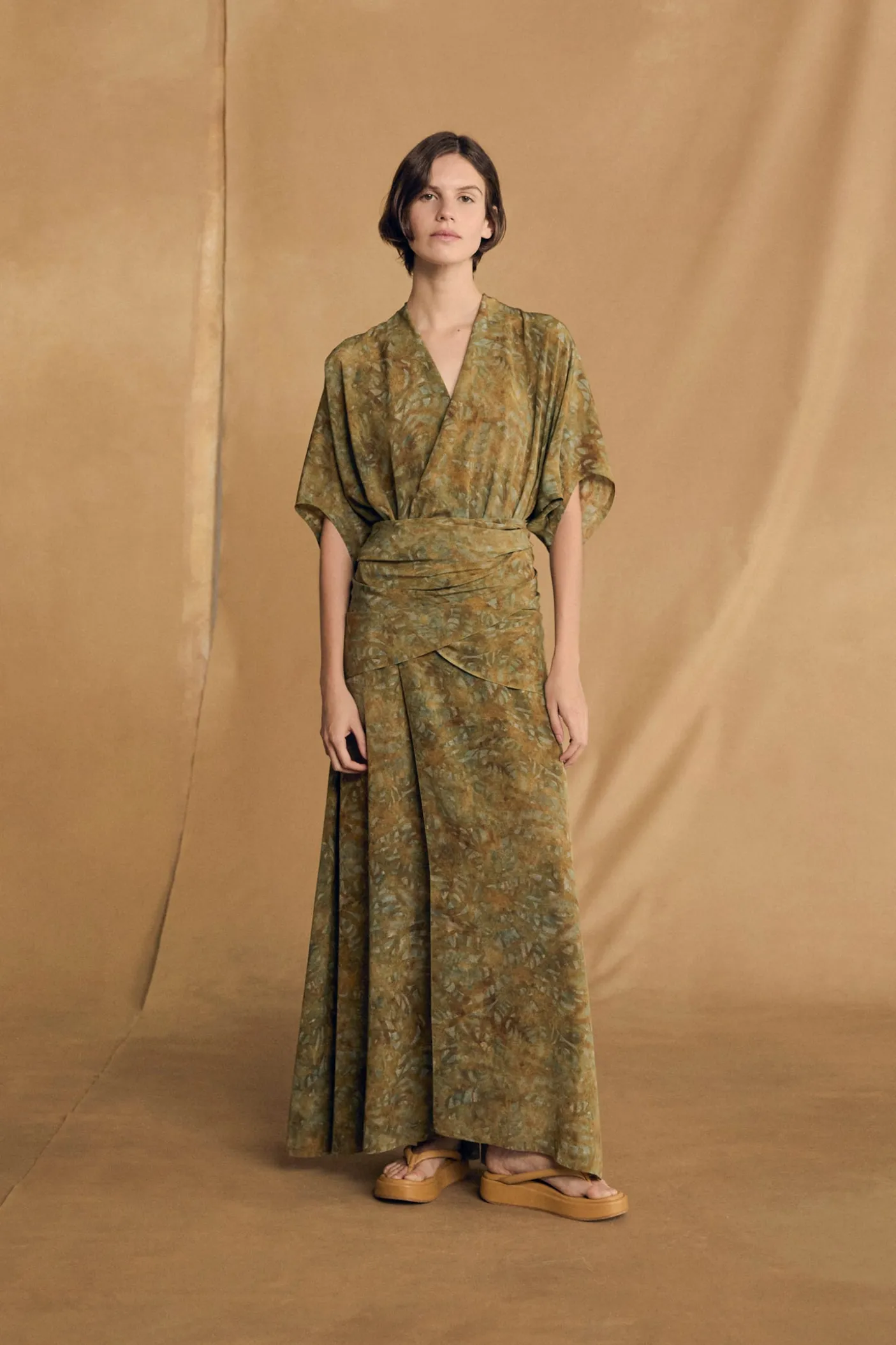 Lil, trap print silk dress