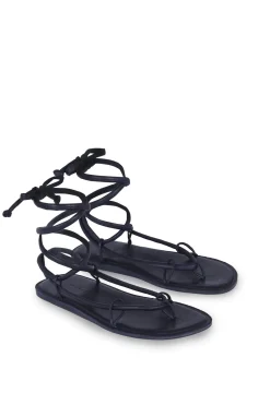 Lou, sandalia plana en bluenero