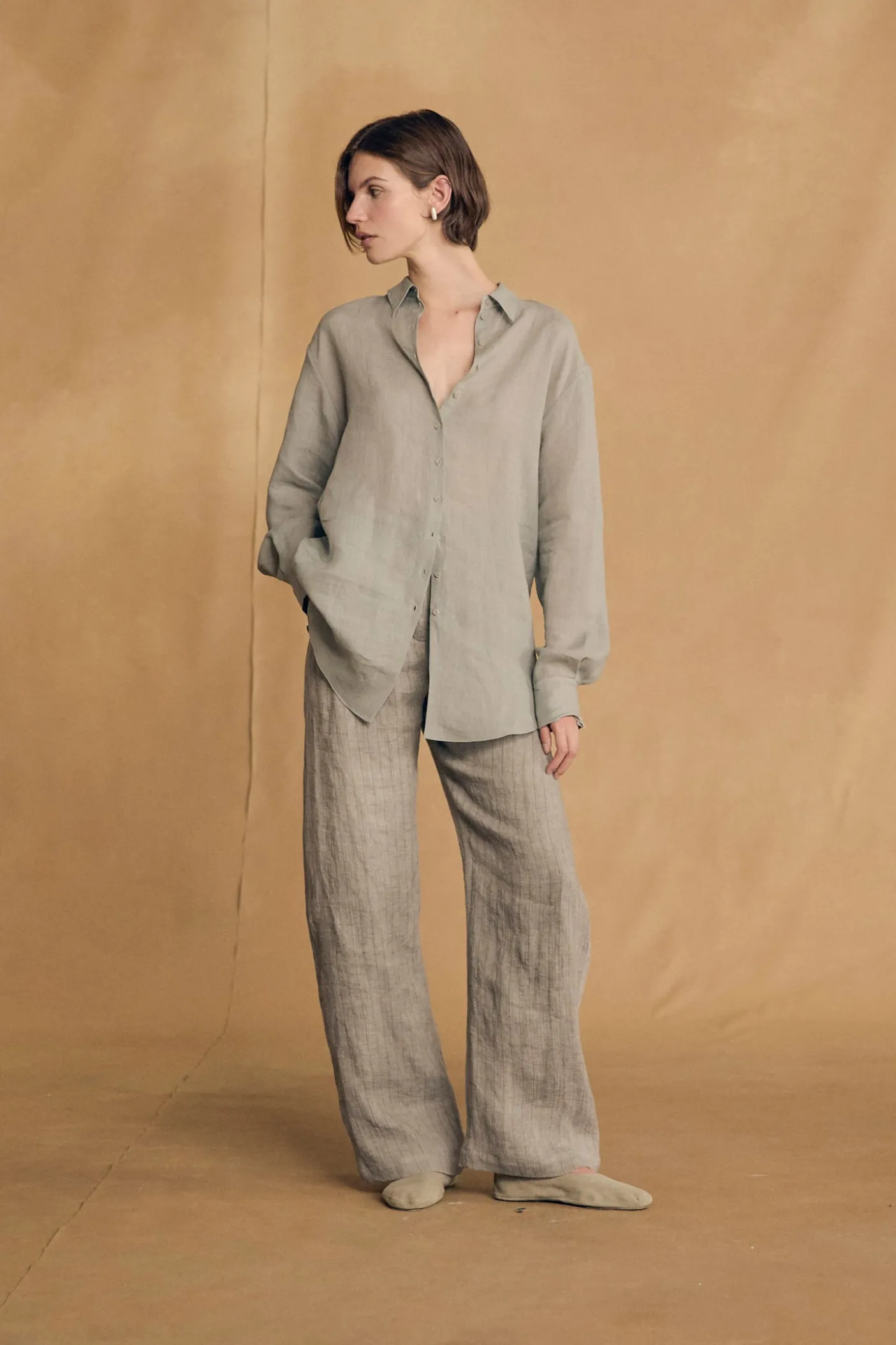 Lupe, pantalon de lino de rayas azul cielo