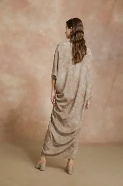 Mayu, vestido en seda verde