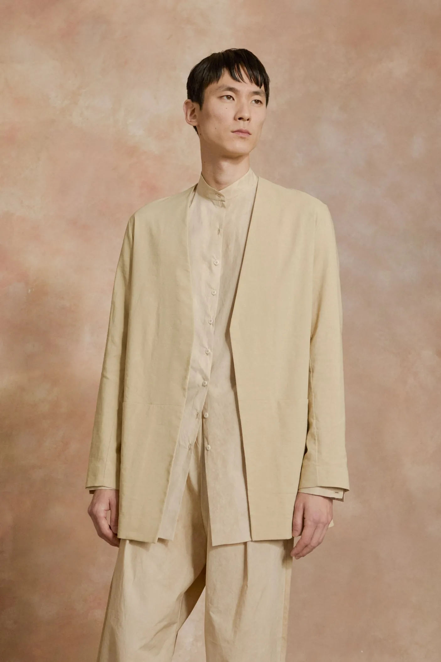 Mite, chaqueta oversize beige