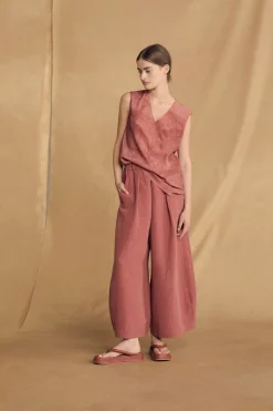Mona, pantalon de lino y seda fresa