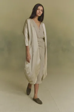 Paz, chaqueta larga nacar
