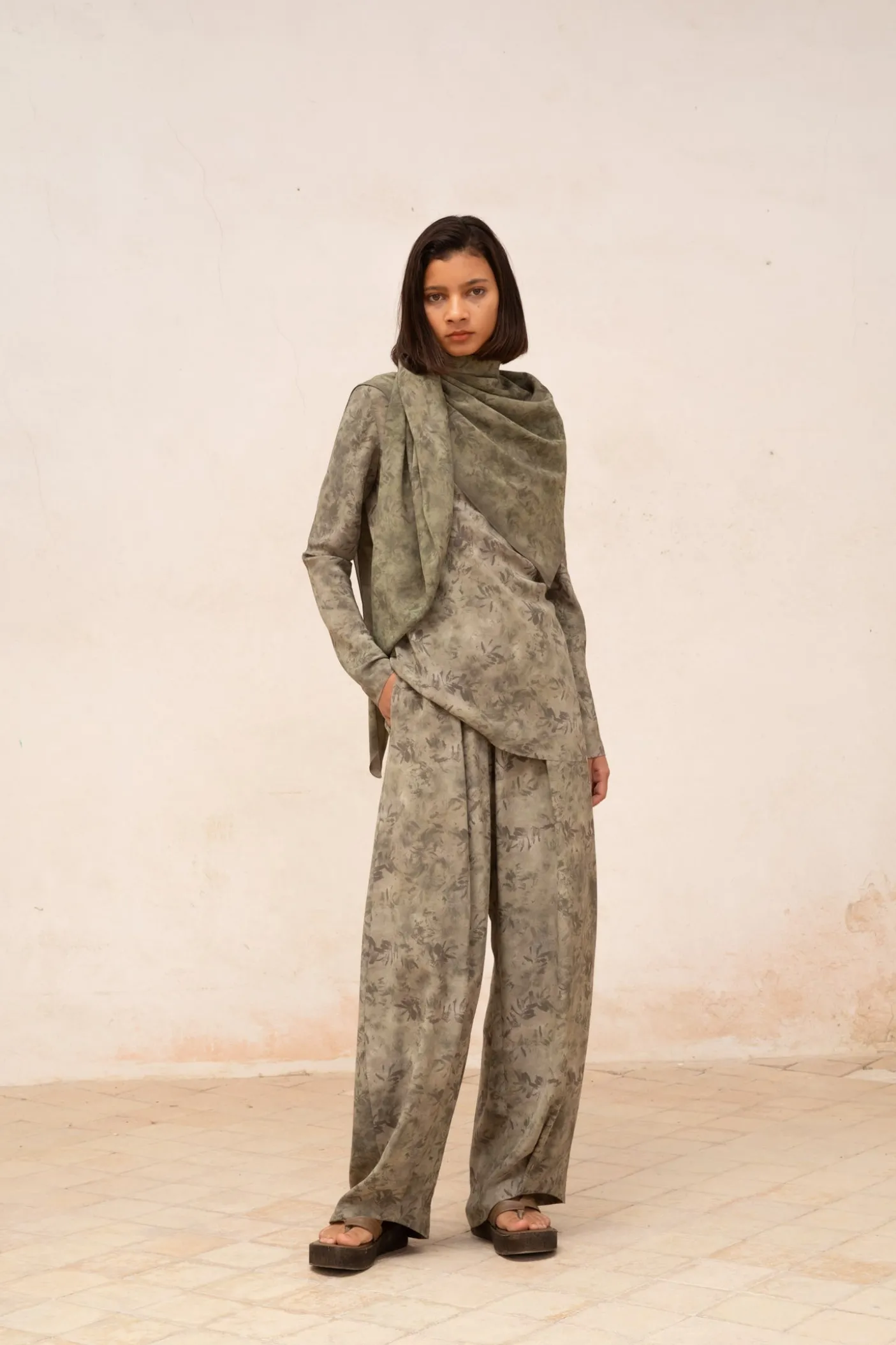 Salma, herba print silk pants