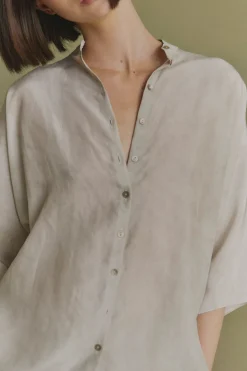 Salome, camisa de seda ceniza maltinto