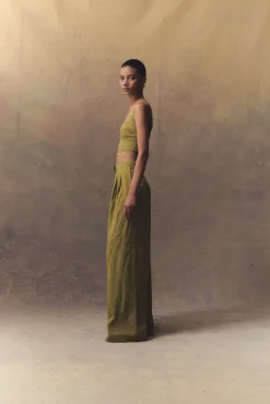 She, pantalón pistacho