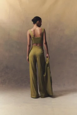 She, pantalón pistacho