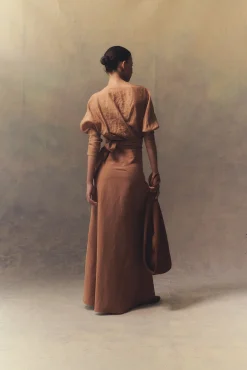 Tanami, terracotta long skirt in linen and silk