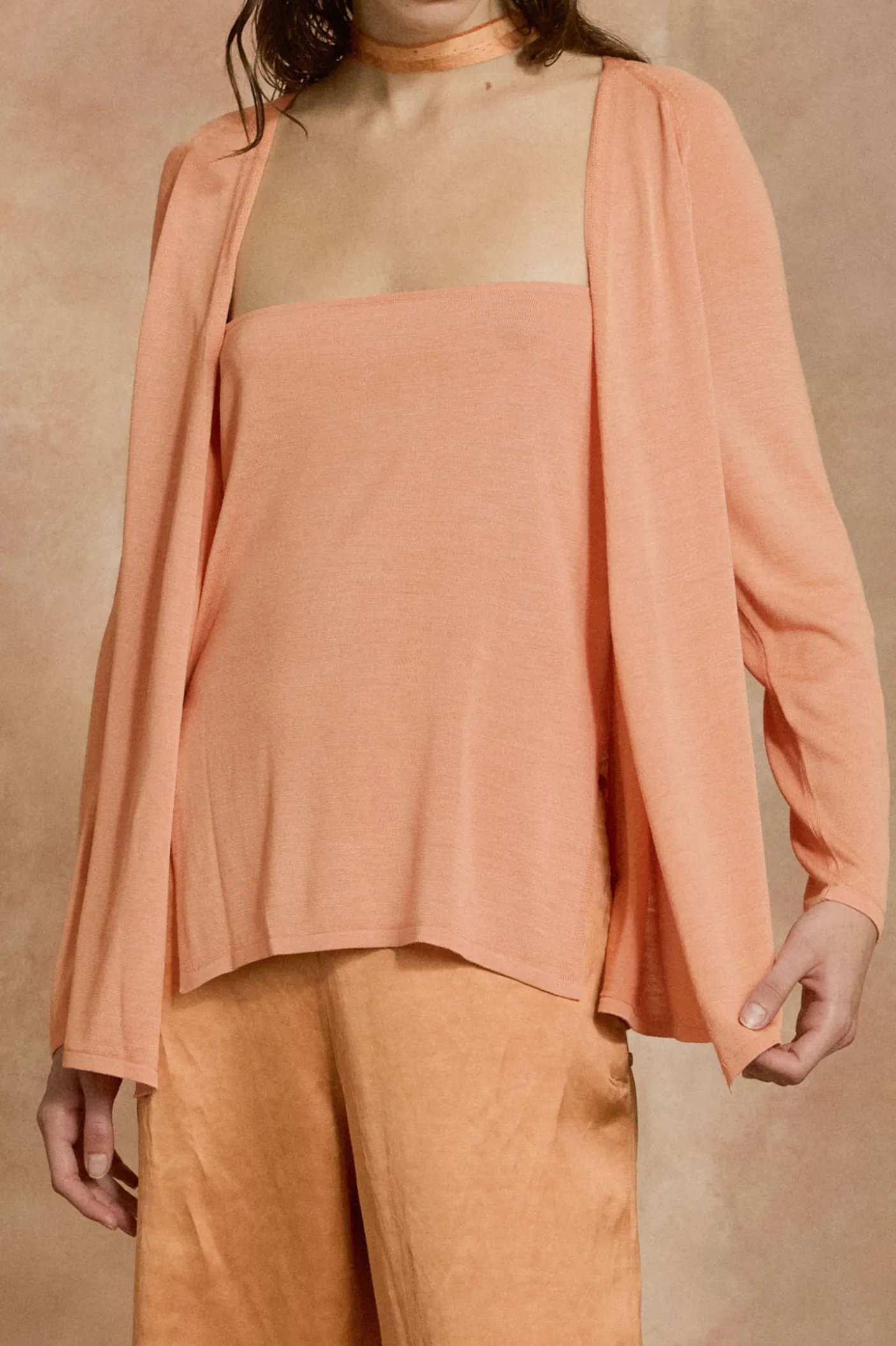 Tussa, cardigan de punto de seda mandarina