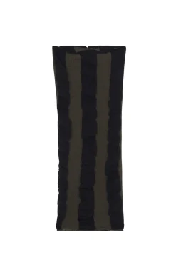 Winona, khaki and black tubular collar
